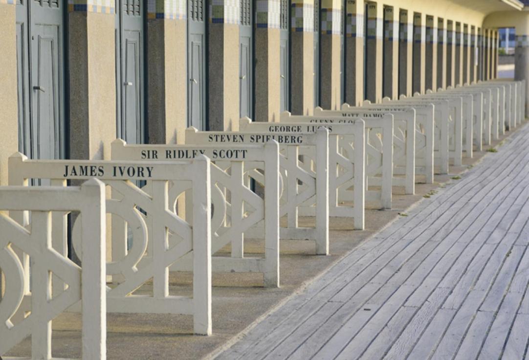 Grand Studio Hyper Centre Avec Balcon Tout Refait Mars 2025 Deauville Exterior photo